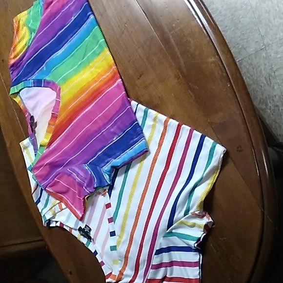 2 Rouge Collection bright tops - Picture 1 of 13